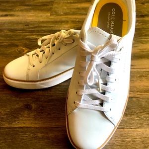 CUTE COLE HAAN DESIGNER TENNIS SHOES
